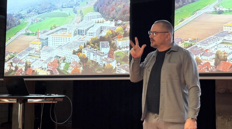 Roger Neuenschwander begrüsst be-conncted, das Berner Innovationsökosystem
