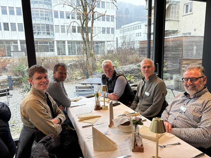 Der anschliessende Business-Lunch ist wichtig für den Austausch.