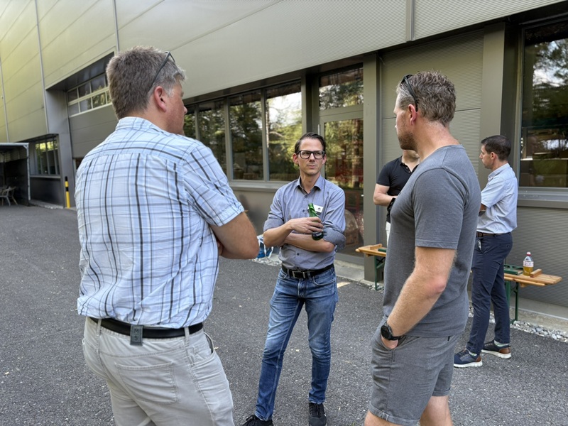 Gespräche am Sommerevent 2026 des CEO-Club, KMU-Netzwerk-Schweiz